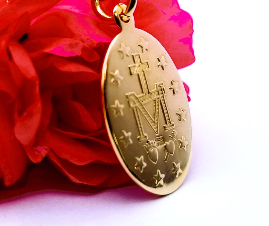 9kt Yellow Gold Miraculous Medal & Chain