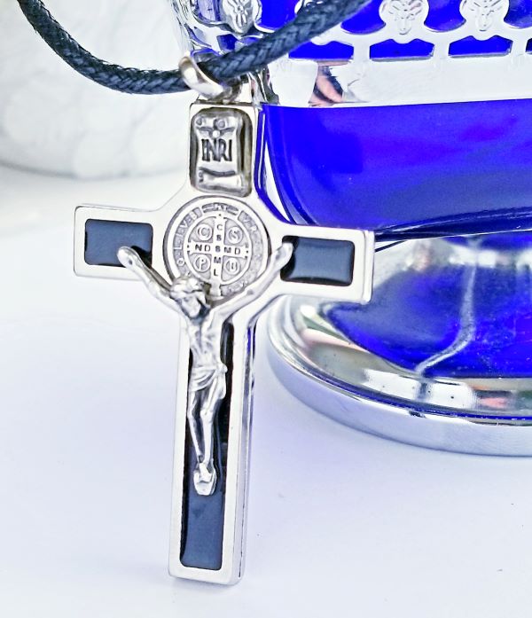 Gents Alloy St Benedict Cross & Leather Chain